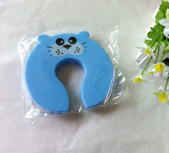 Children's safety clamping door lock baby thickened door stopper baby door guard cartoon door clip Children's safety clamping door lock baby thickened door stopper baby door guard cartoon door clip