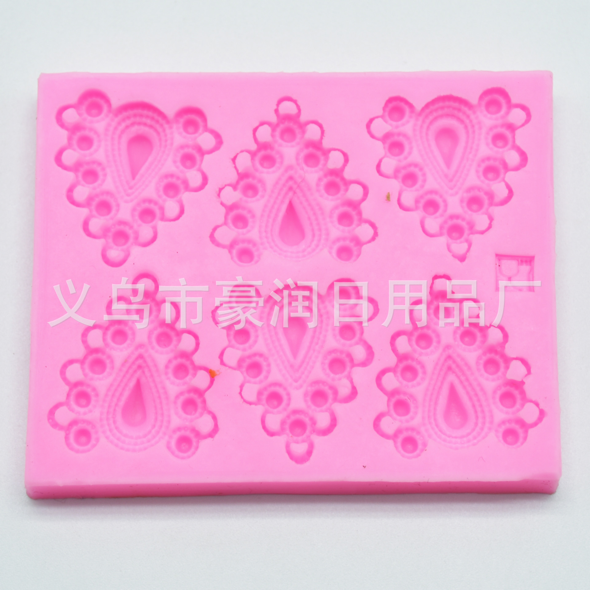 Even pinecone silicone molasses mold Christmas cake mold chocolate cake DIY baking mold Even pinecone silicone molasses mold Christmas cake mold chocolate cake DIY baking mold
