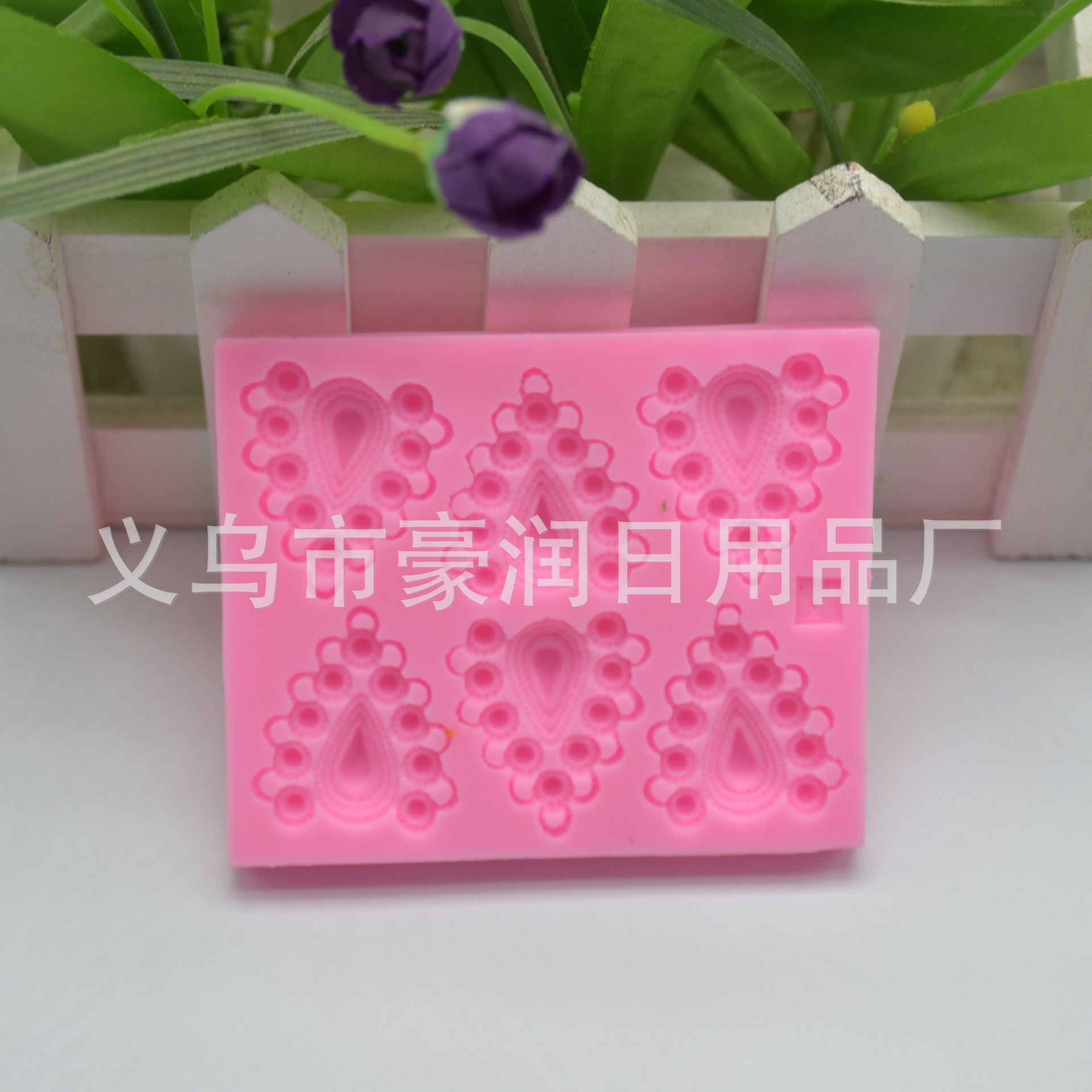 Even pinecone silicone molasses mold Christmas cake mold chocolate cake DIY baking mold Even pinecone silicone molasses mold Christmas cake mold chocolate cake DIY baking mold