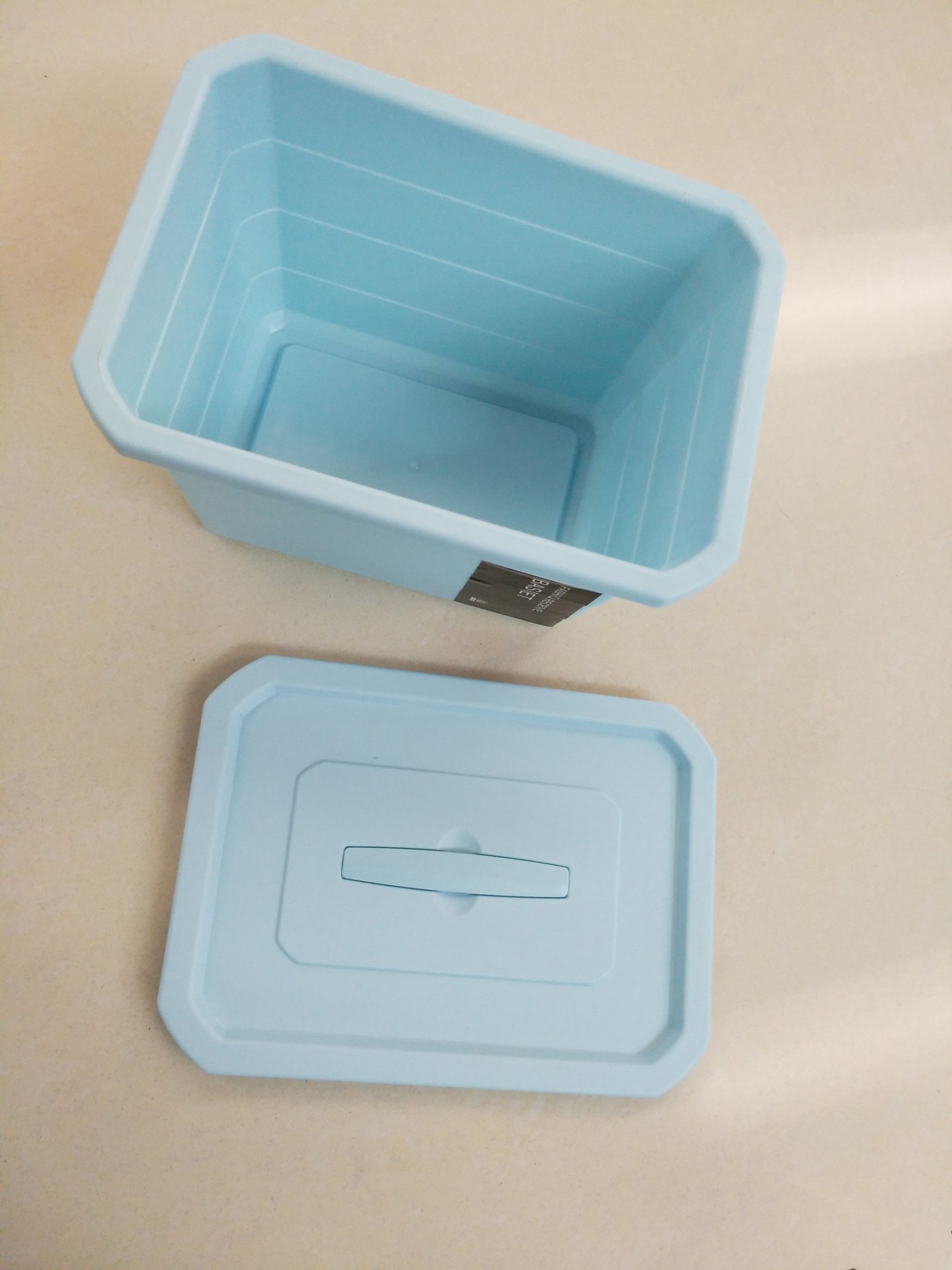 The new shelves with creative plastic handle storage box storage basket debris baskets The new shelves with creative plastic handle storage box storage basket debris baskets