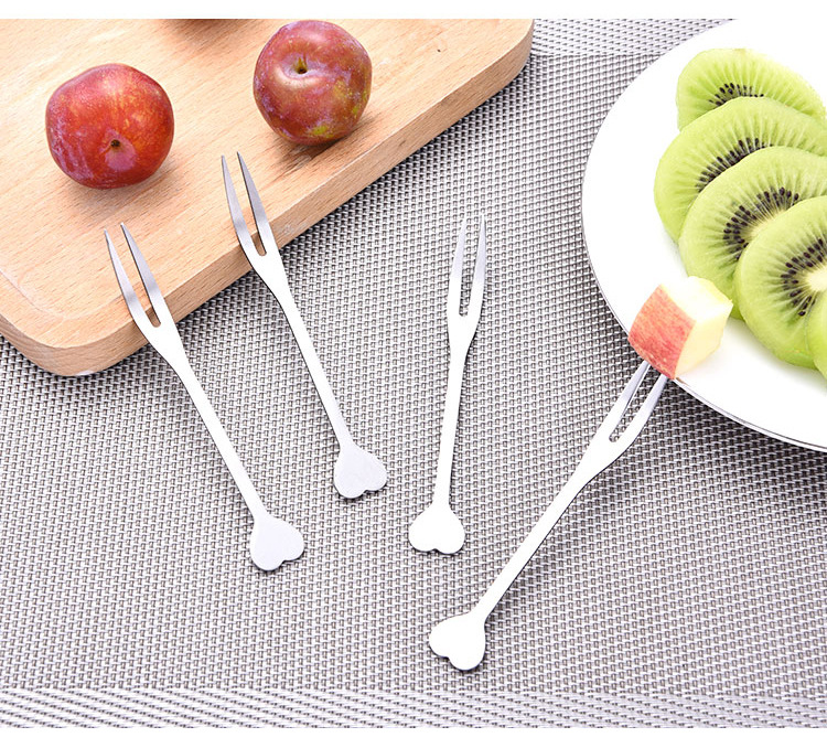 Stall Creative Heart Household Fruit Toothpick Stainless Steel Fruit Fork Simple Two-Tooth Fork Cake Pastry Fork Wholesale Stall Creative Heart Household Fruit Toothpick Stainless Steel Fruit Fork Simple Two-Tooth Fork Cake Pastry Fork Wholesale