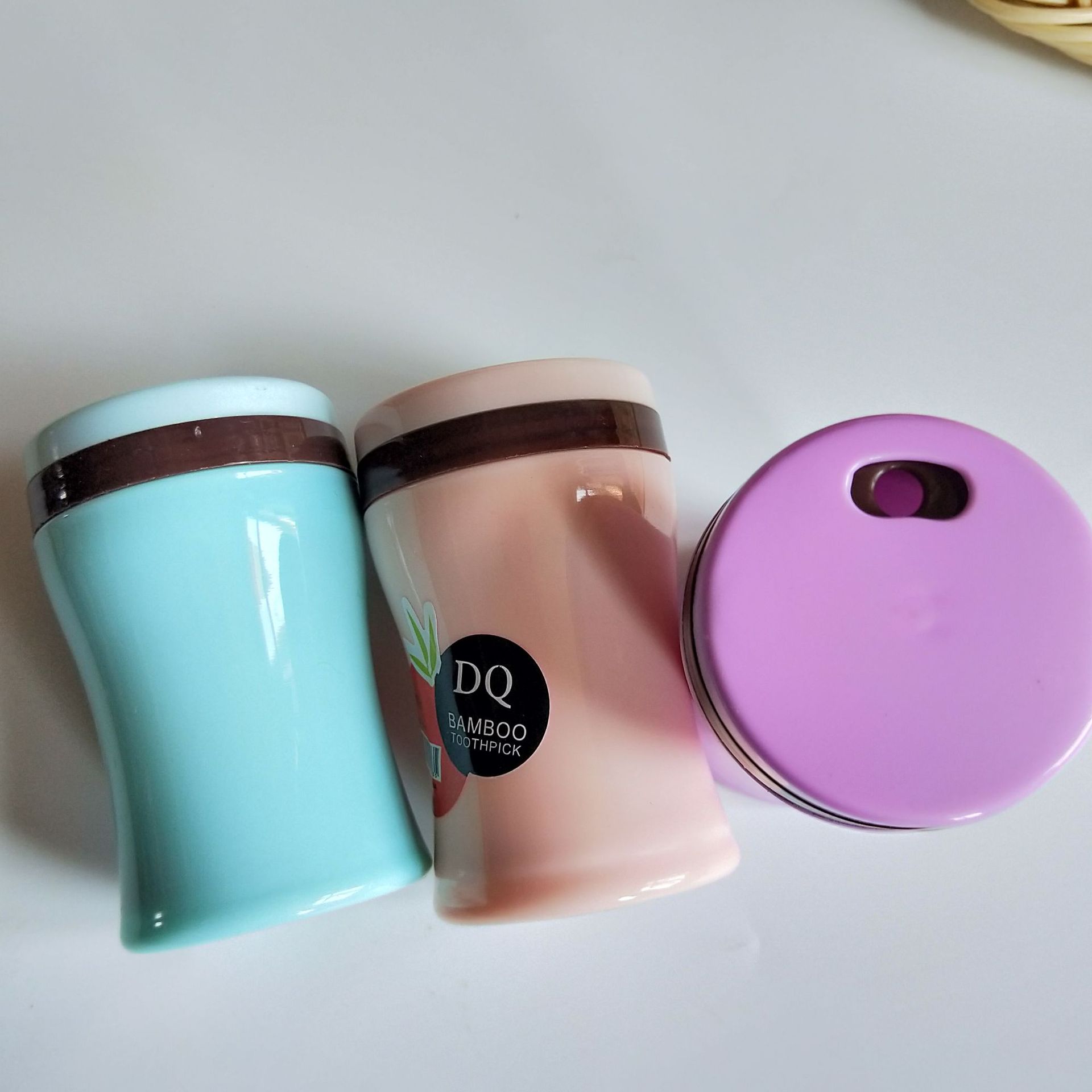 Creative Toothpick Box Color Plastic Toothpick Bottle Korean Color Toothpick Box 1 Yuan 2 Yuan Supply Creative Toothpick Box Color Plastic Toothpick Bottle Korean Color Toothpick Box 1 Yuan 2 Yuan Supply