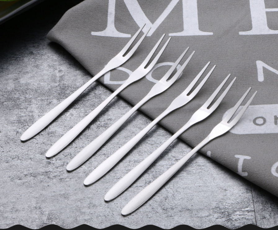 Wholesale Stainless Steel Tableware Fruit Fork High Quality Fruit Toothpick Two-Pronged Fork Cake Moon Cake Fork Wholesale Stainless Steel Tableware Fruit Fork High Quality Fruit Toothpick Two-Pronged Fork Cake Moon Cake Fork
