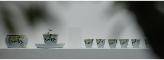 Green Ceramic Cover Bowl Imitation Song Carved Begonia Pattern Tea Bowl Kung Fu Tea Set Tea Cup Gracked Glaze Pattern