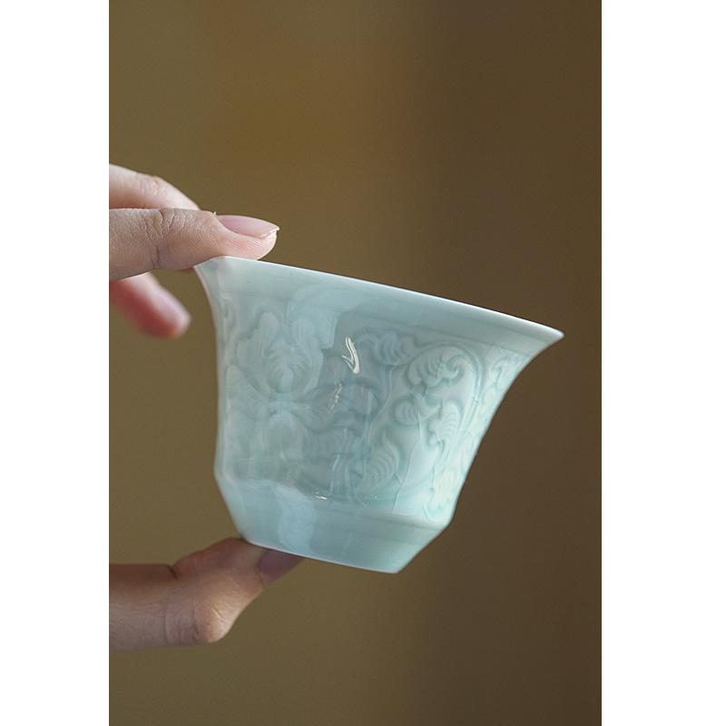 Green Ceramic Cover Bowl Imitation Song Carved Begonia Pattern Tea Bowl Kung Fu Tea Set Tea Cup Gracked Glaze Pattern