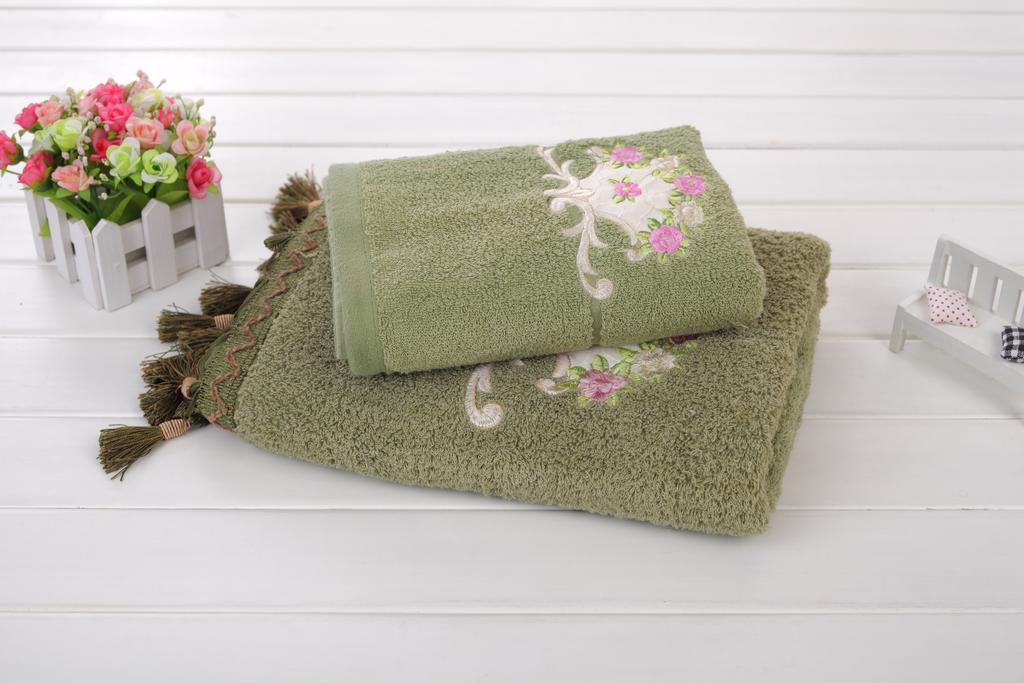 Pendant Embroidered Large Bath Towel Pendant Embroidered Small Bath Towel