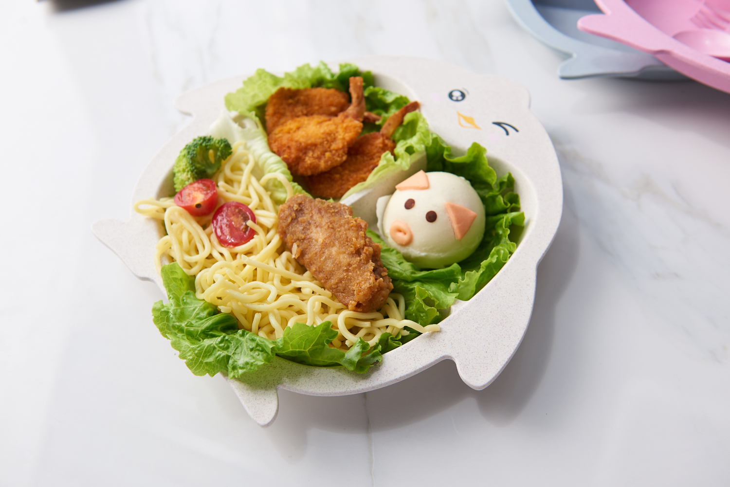 Children tableware wheat straw children suit cartoon penguin three piece set of spoon fork plate set three grid plate