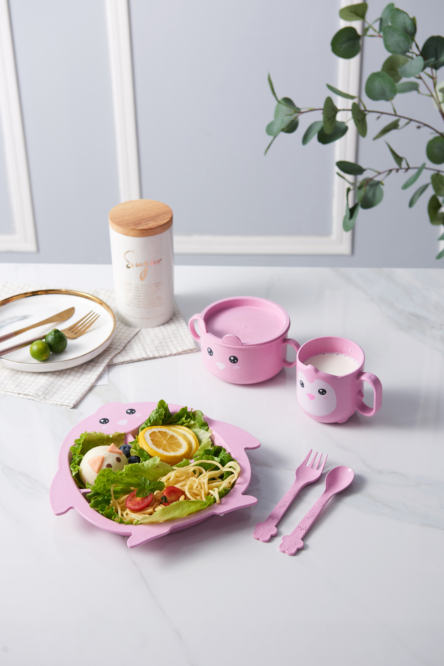 Children tableware wheat straw children suit cartoon penguin three piece set of spoon fork plate set three grid plate Children tableware wheat straw children suit cartoon penguin three piece set of spoon fork plate set three grid plate