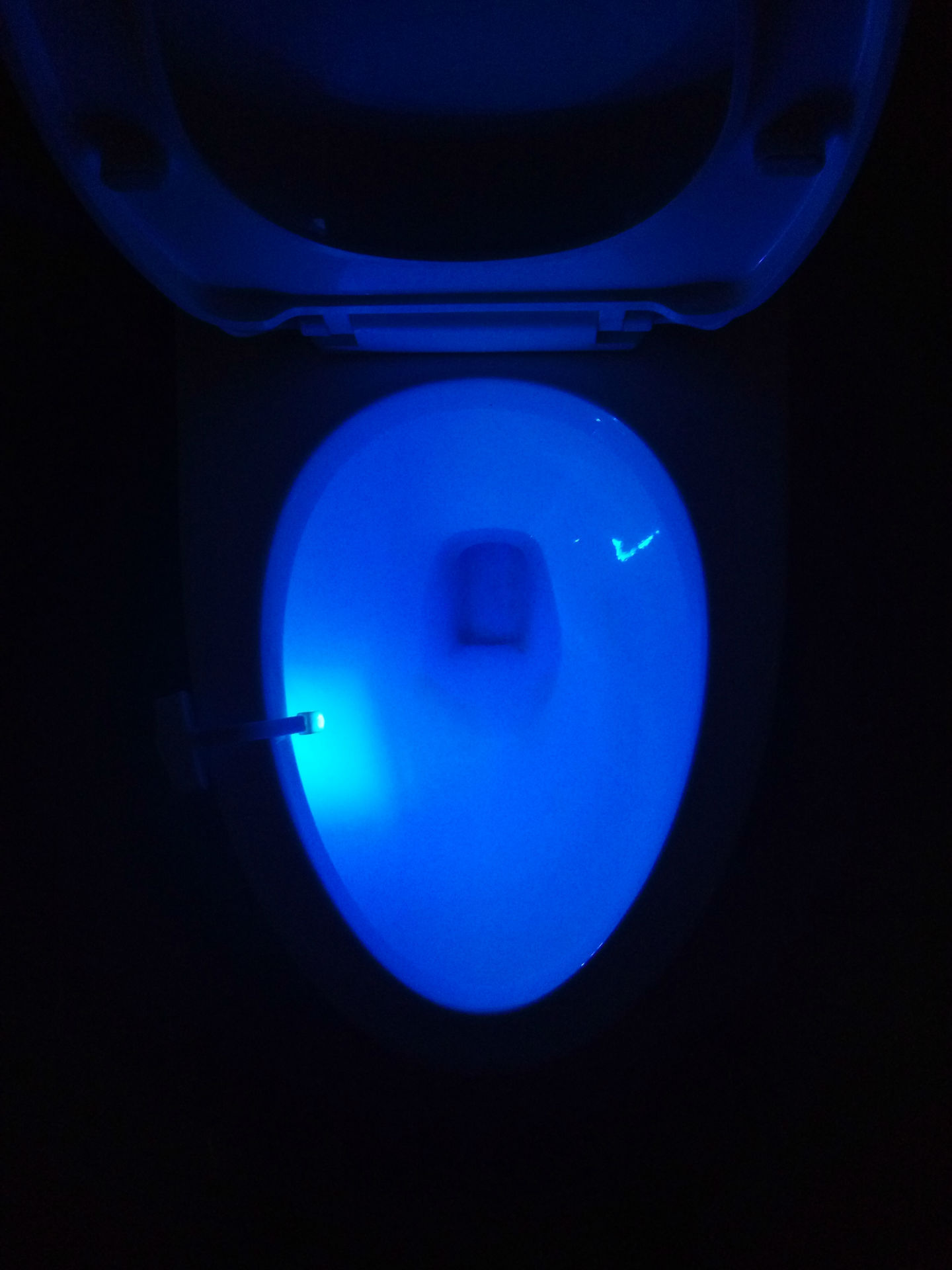 LED Toilet Toilet Lid Hanging Creative Infrared Sensor Lamp 8 Colors Or 16 Colors Night Bright Toilet Small Night Lamp LED Toilet Toilet Lid Hanging Creative Infrared Sensor Lamp 8 Colors Or 16 Colors Night Bright Toilet Small Night Lamp