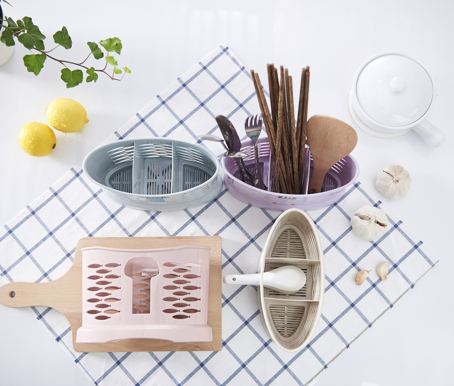 Mildew-Proof Storage Case Creative Drain Household Tableware Chopsticks Mildew-Proof Kuaizi Kitchen Spoon Storage Box Bucket Chopsticks Mildew-Proof Storage Case Creative Drain Household Tableware Chopsticks Mildew-Proof Kuaizi Kitchen Spoon Storage Box Bucket Chopsticks