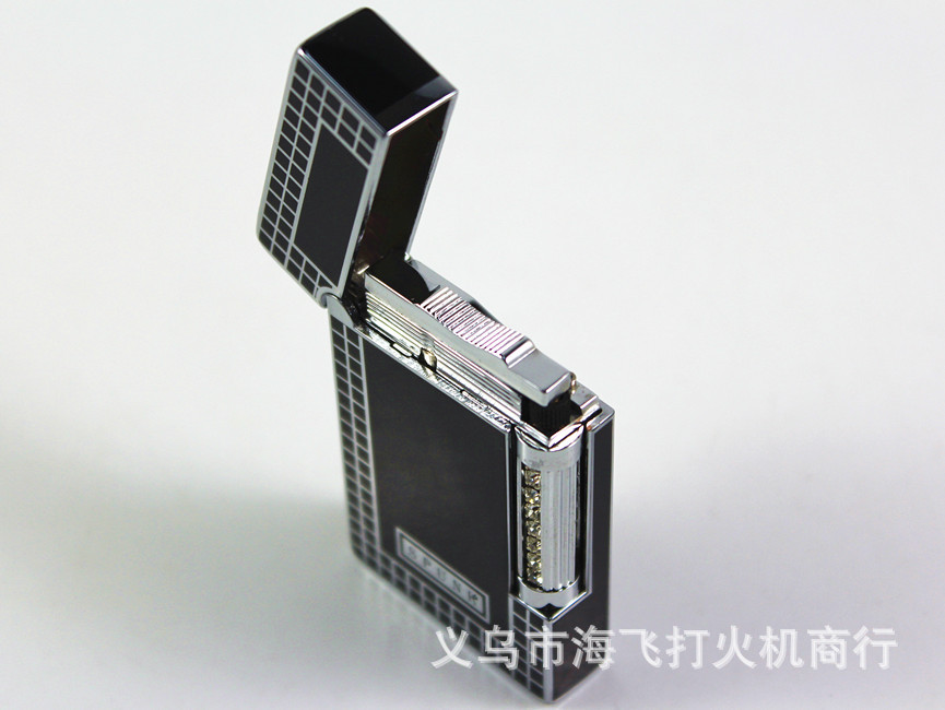Si Paike SPUNK langsheng lighter black box with gift box wholesale human being rattled metal lighter Si Paike SPUNK langsheng lighter black box with gift box wholesale human being rattled metal lighter