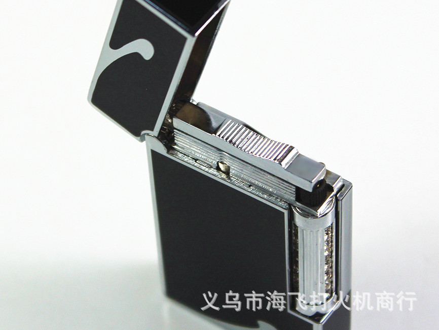 SK28-E08 Division of Parker SPUNK langsheng Golden spray black gift box wholesale human being rattled metal lighter lighters SK28-E08 Division of Parker SPUNK langsheng Golden spray black gift box wholesale human being rattled metal lighter lighters