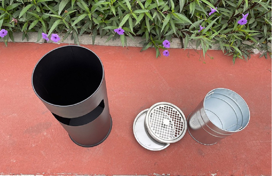 Simple Stainless Steel round Direct Projection Rocker Cover Type Hong Kong-Style Dustbin Hotel Mall Square Vertical Floor Garbage Bin