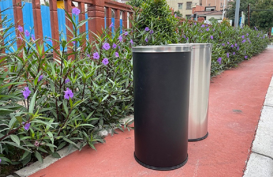 Simple Stainless Steel round Direct Projection Rocker Cover Type Hong Kong-Style Dustbin Hotel Mall Square Vertical Floor Garbage Bin