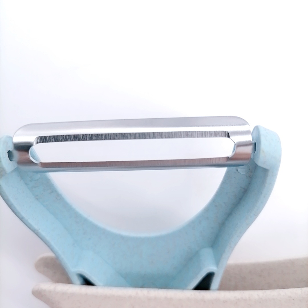 Kitchen Multi-Functional Dual-Use Stainless Steel Peeler 2-in-1 Rotating Paring Knife Fruit Vegetable Grater Multi-Functional Kitchen Multi-Functional Dual-Use Stainless Steel Peeler 2-in-1 Rotating Paring Knife Fruit Vegetable Grater Multi-Functional