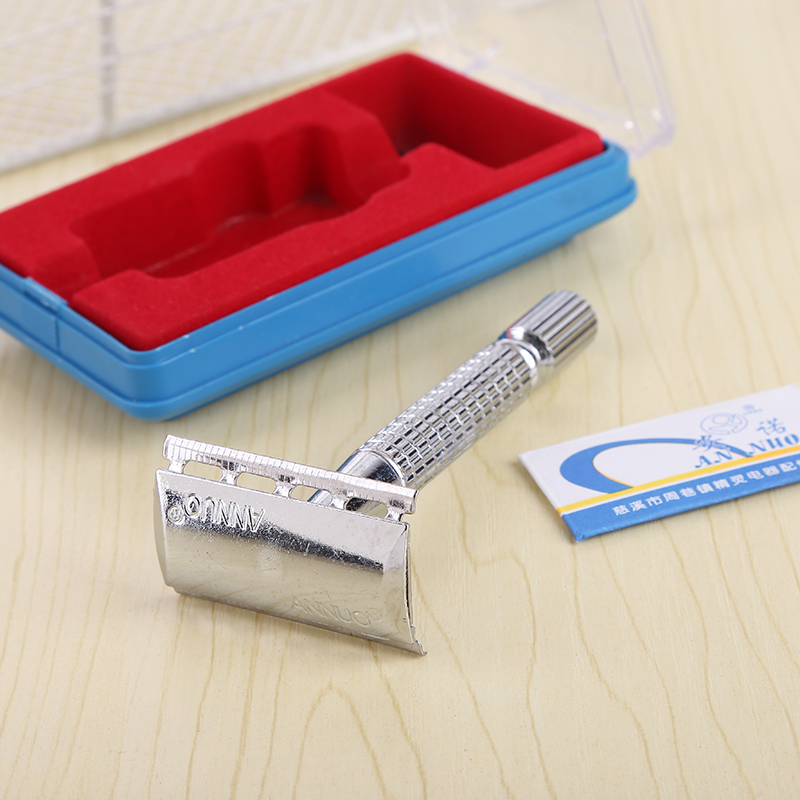 Foreign trade special supply can be changed blade shaver to remove the hair quickly and neatly.