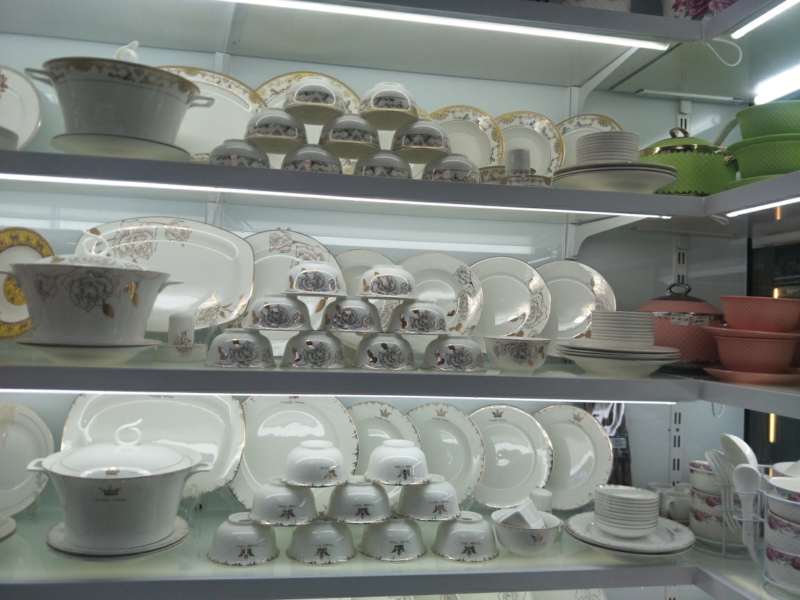Jingdezhen Ceramic High Temperature Fired Bone China Authentic Gift Customization Bowl Set Plate Dish 60 Pieces Tableware Foreign Trade