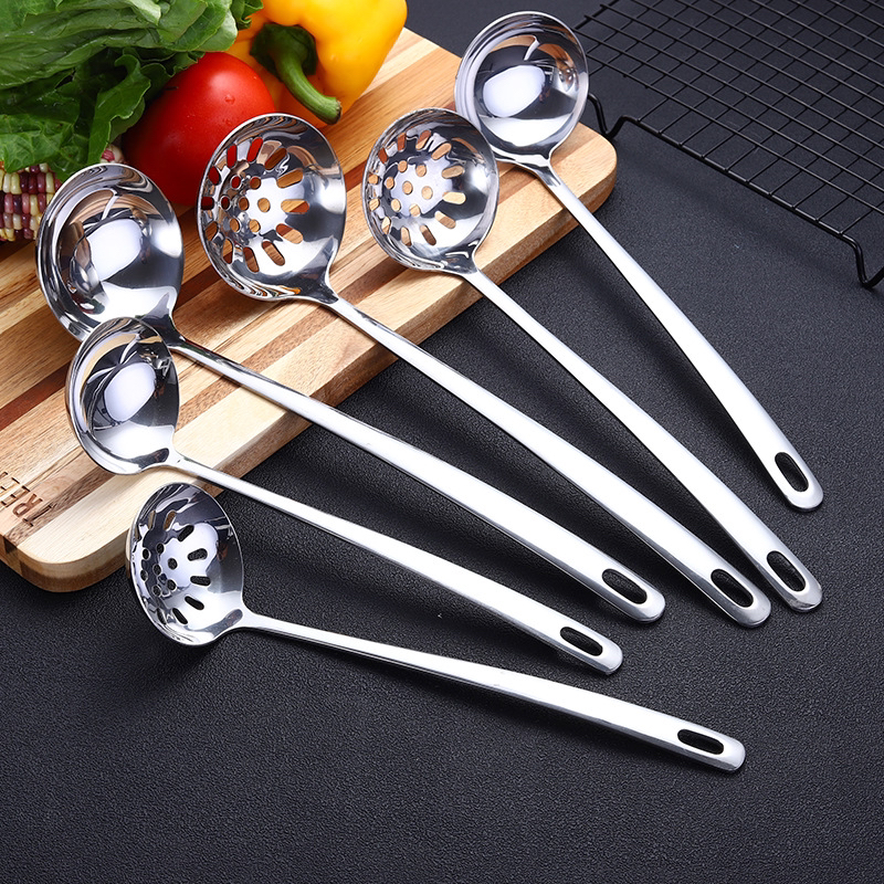 304 Stainless Steel Soup Ladle Hot Pot Spoon Soup Ladle Perforated Ladle Sheng Porridge Pot Soup Cooking Supplies Long Handle