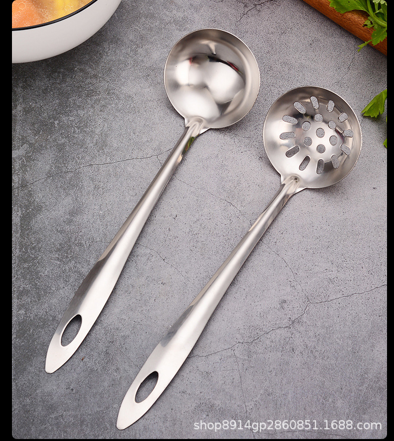 201 Stainless Steel Soup Ladle Soup Ladle Colander Hot Pot Spoon Long Handle Filter Spoon Kitchen Cooking Utensils Thickened Non-Magnetic