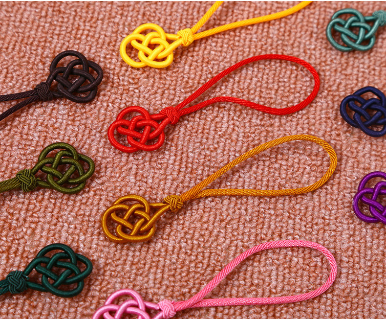 New Double Money Chinese Knot Hand Toy String Fashion Simple Car Hanging Pineapple Head Lanyard Pendant Factory Wholesale New Double Money Chinese Knot Hand Toy String Fashion Simple Car Hanging Pineapple Head Lanyard Pendant Factory Wholesale