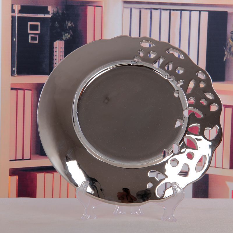 Gao Bo Decorated Home Semi-electroplated hollow ceramic fruit tray home decoration crafts Gao Bo Decorated Home Semi-electroplated hollow ceramic fruit tray home decoration crafts
