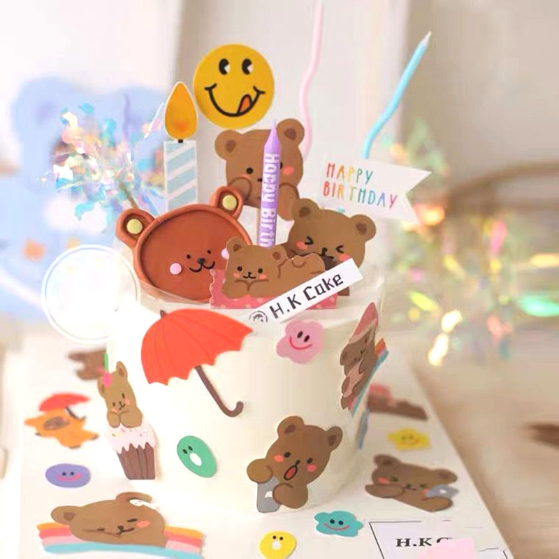 Cake Decoration Smiley Face Decorative Flag Bear Plug-in Cartoon Candle Rain Screen Red Children Birthday Tricorne Cardboard Cake Decoration Smiley Face Decorative Flag Bear Plug-in Cartoon Candle Rain Screen Red Children Birthday Tricorne Cardboard