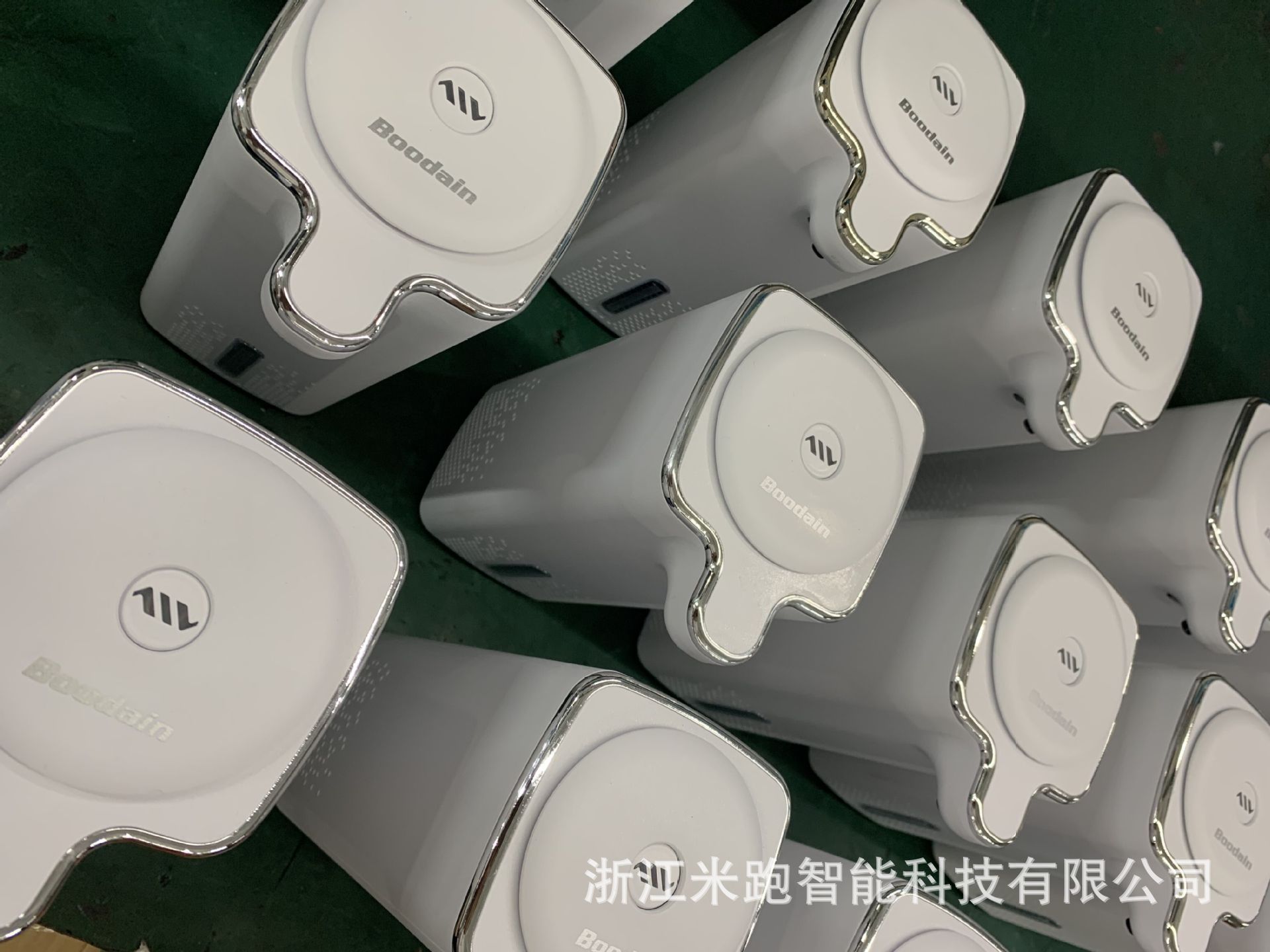 Full-Automatic Induction Foam Hand Washing Machine Large Capacity Sink Intelligent Soap Lye Box Rechargeable Wall-Mounted Soap Dispenser