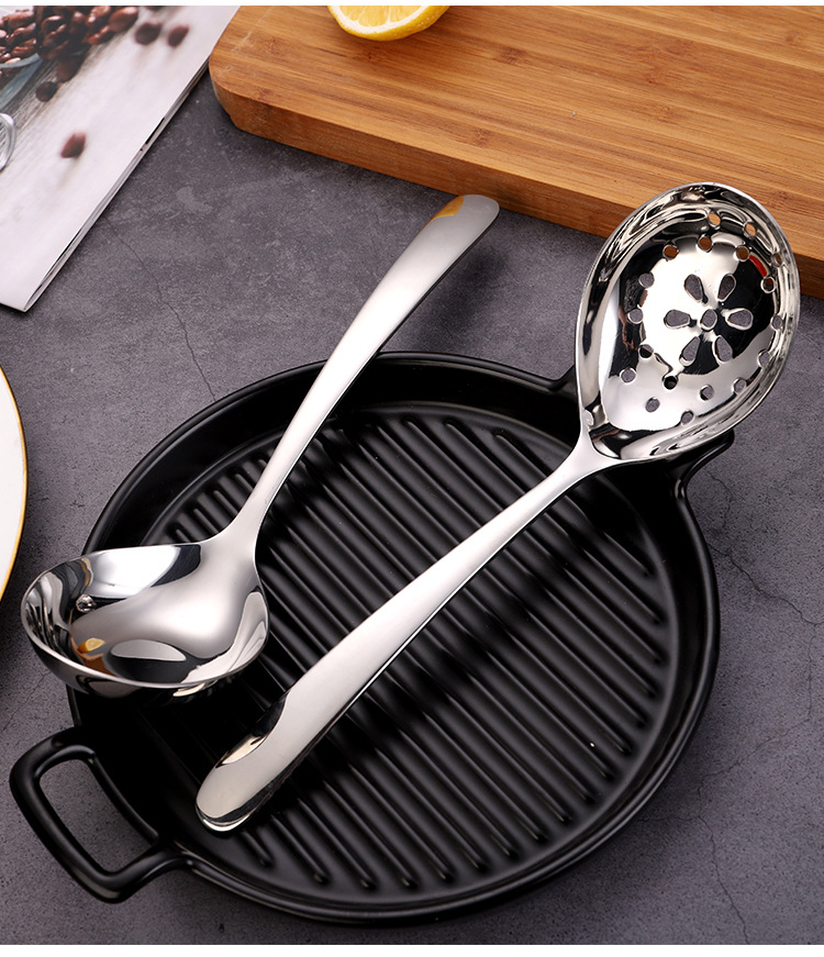 304 Stainless Steel Large Soup Ladle Thickened Household Public Spoon Restaurant Restaurant Spoon Serving Spoon Customizable 304 Stainless Steel Large Soup Ladle Thickened Household Public Spoon Restaurant Restaurant Spoon Serving Spoon Customizable