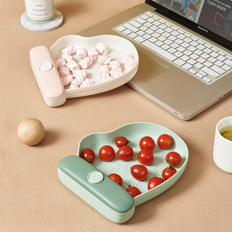 Creative Gloves Fruit Storage Tray Snack Nut Basin 2020 New Cute Household Living Room Desktop Candy Plate