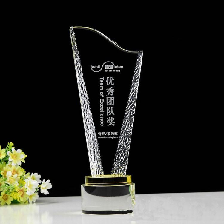 Bank crystal trophy Bank memorial crystal trophy can be customized to provide price list
