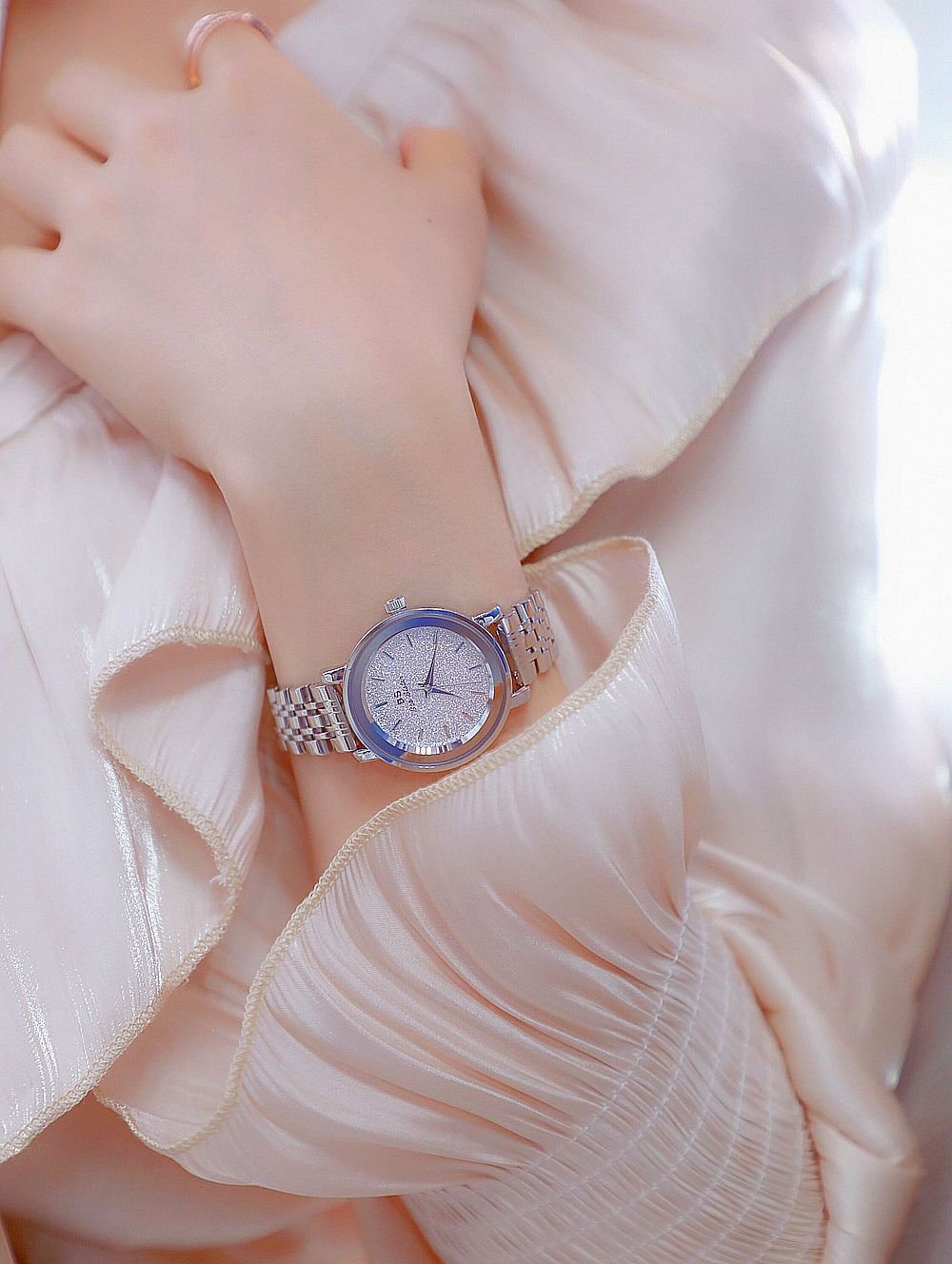 BS New Arrival Hot Sale Watch Factory Direct Sales Foreign Trade Linked List Customization Women's Watch Full of Diamonds One Piece Dropshipping Fa1632