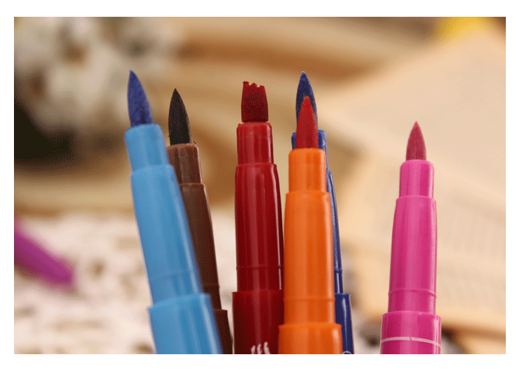 The 24-color magic suit list can only adjust The color magic pen four line pen matching The painting watercolor pen
