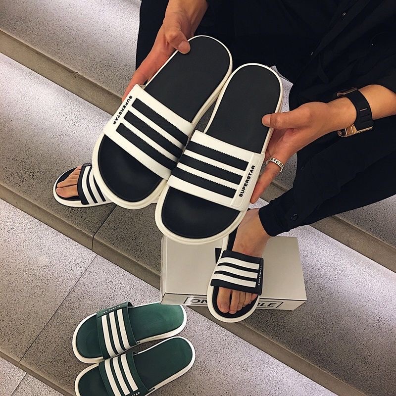 New Men's Single-Strap Slipper Men's Korean Version Fashion Fashion Cool Beach Shoes Men's Casual Non-Slip Slippers New Men's Single-Strap Slipper Men's Korean Version Fashion Fashion Cool Beach Shoes Men's Casual Non-Slip Slippers
