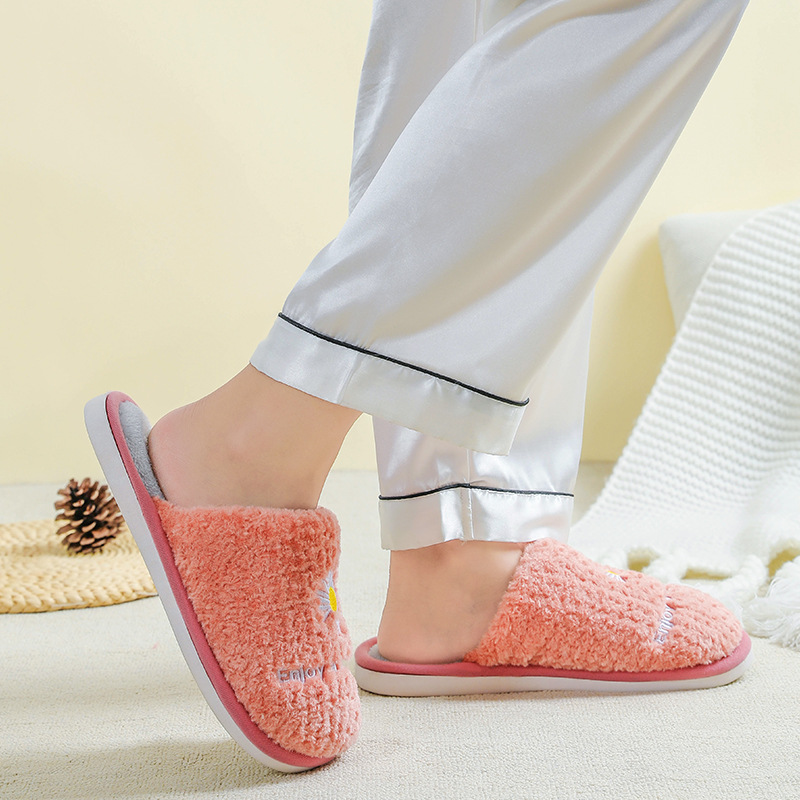 Strong Manufacturer Winter Cotton Slippers Women&#039;s Cotton Slipper Women&#039;s Household Cotton Cute Plush Men&#039;s and Women&#039;s Winter Warm