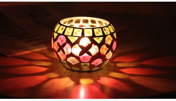 Fashion European Style Colorful Ball Mosaic Glass Candlestick Romantic Candlelight Dinner Bar Western Restaurant Decoration Fashion European Style Colorful Ball Mosaic Glass Candlestick Romantic Candlelight Dinner Bar Western Restaurant Decoration
