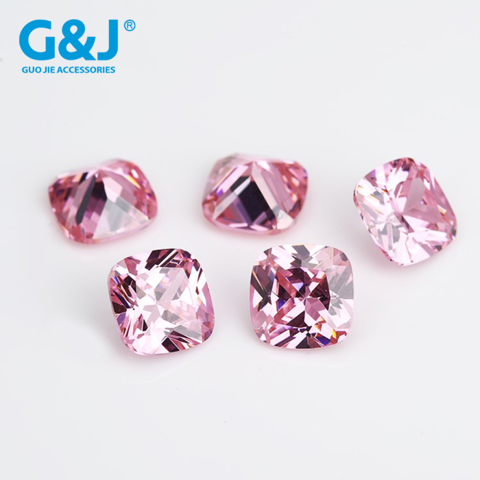 Zhengfang round corner fat square crystal zircon non - pointed square stone claw diamond Zhengfang round corner fat square crystal zircon non - pointed square stone claw diamond