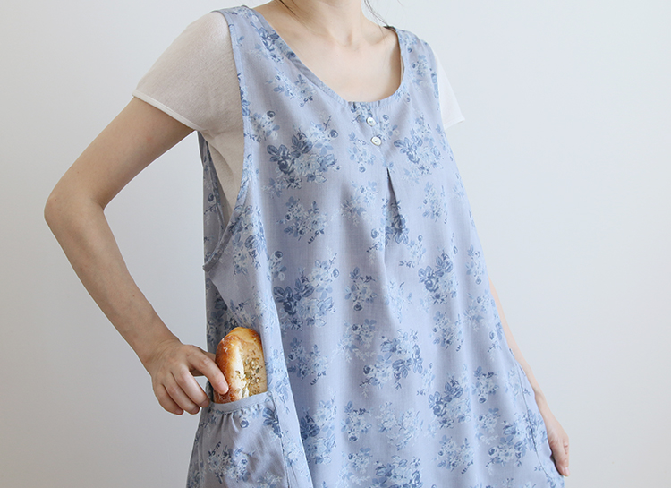 Korean Style Fashion Simple Apron Pastoral Floral Kitchen Antifouling Adult Work Clothes Overclothes Bib Sleeveless Apron