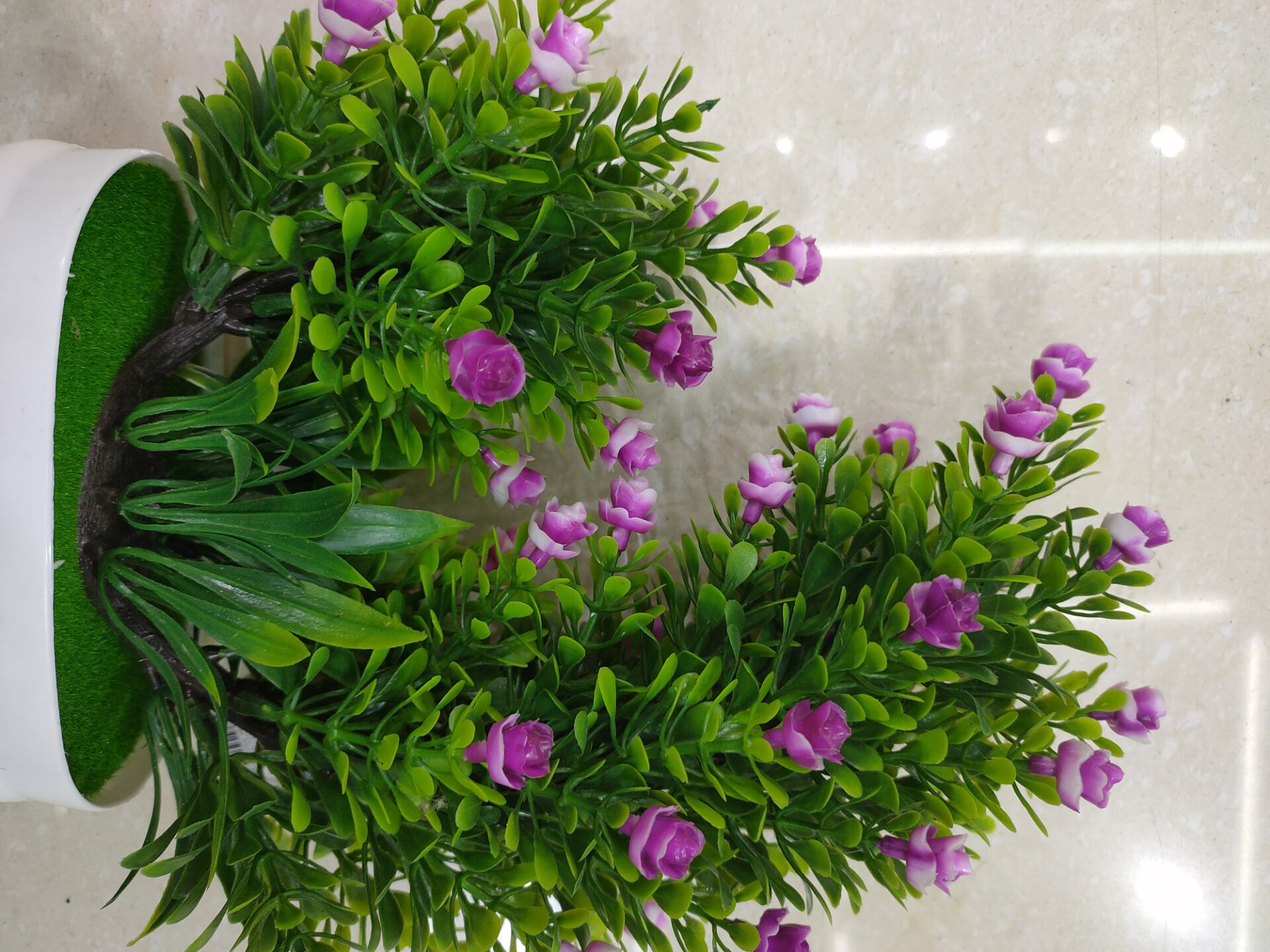 Simulation plant plastic basin month mei bud decorates sitting room study to wait for decoration Simulation plant plastic basin month mei bud decorates sitting room study to wait for decoration