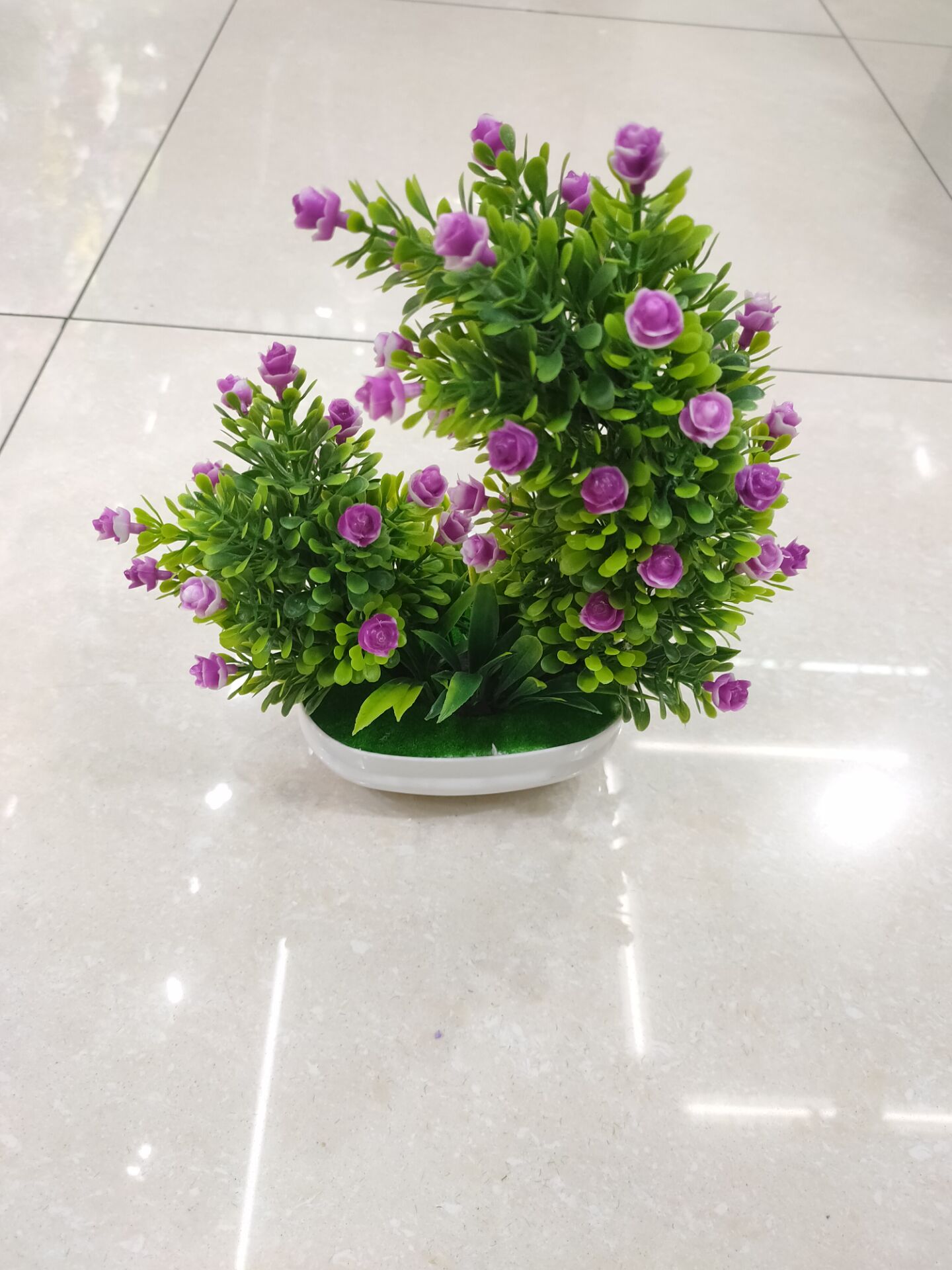 Simulation plant plastic basin month mei bud decorates sitting room study to wait for decoration Simulation plant plastic basin month mei bud decorates sitting room study to wait for decoration