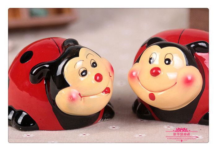 Ceramic ladybird piggy piggy ornaments HOME DECOR GIFT