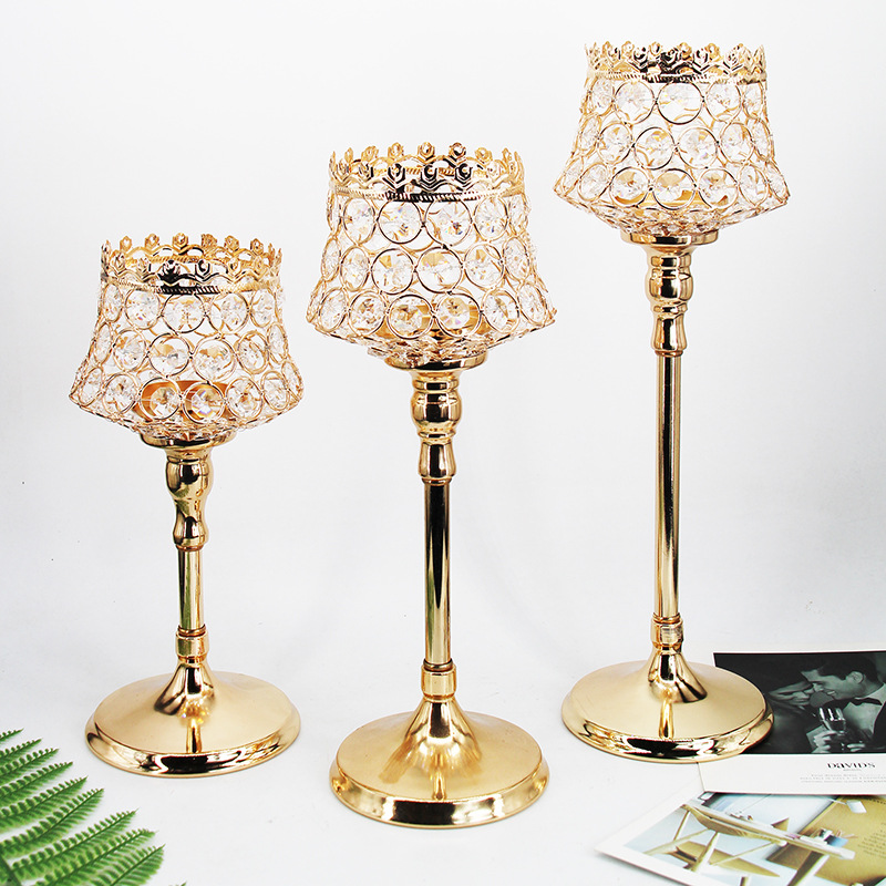 Wedding Props New Lace Candlestick Crystal Crafts European-Style Gold Plating Ornaments T-Stage Road Lead Decoration Wedding Props New Lace Candlestick Crystal Crafts European-Style Gold Plating Ornaments T-Stage Road Lead Decoration