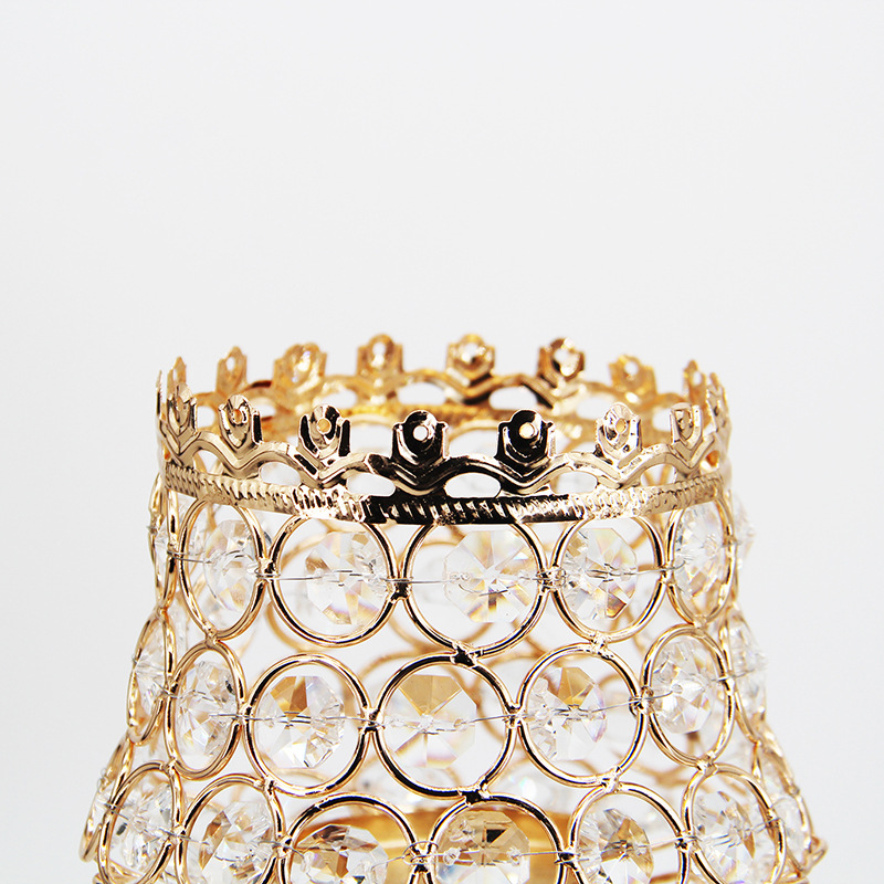 Wedding Props New Lace Candlestick Crystal Crafts European-Style Gold Plating Ornaments T-Stage Road Lead Decoration Wedding Props New Lace Candlestick Crystal Crafts European-Style Gold Plating Ornaments T-Stage Road Lead Decoration
