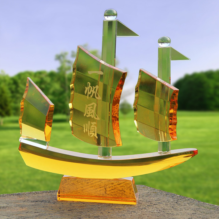 Sailing Creative Business Crystal Sailboat Crystal Crafts Ornaments Gift Souvenir for Teachers and Leaders Sailboat
