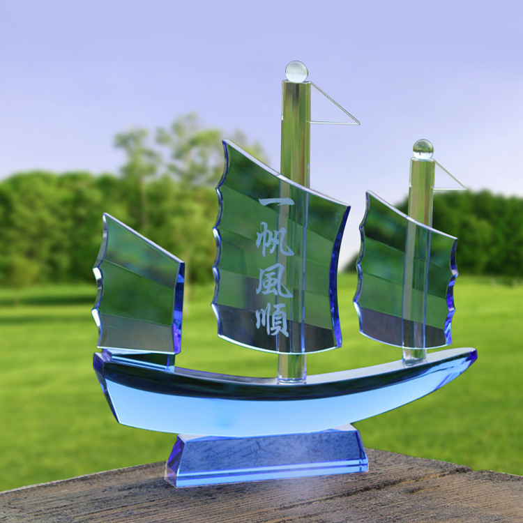 Sailing Creative Business Crystal Sailboat Crystal Crafts Ornaments Gift Souvenir for Teachers and Leaders Sailboat