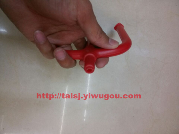 Toy Trident Halloween Halloween supplies small trigeminal Carnival props toys plastic weapons Toy Trident Halloween Halloween supplies small trigeminal Carnival props toys plastic weapons