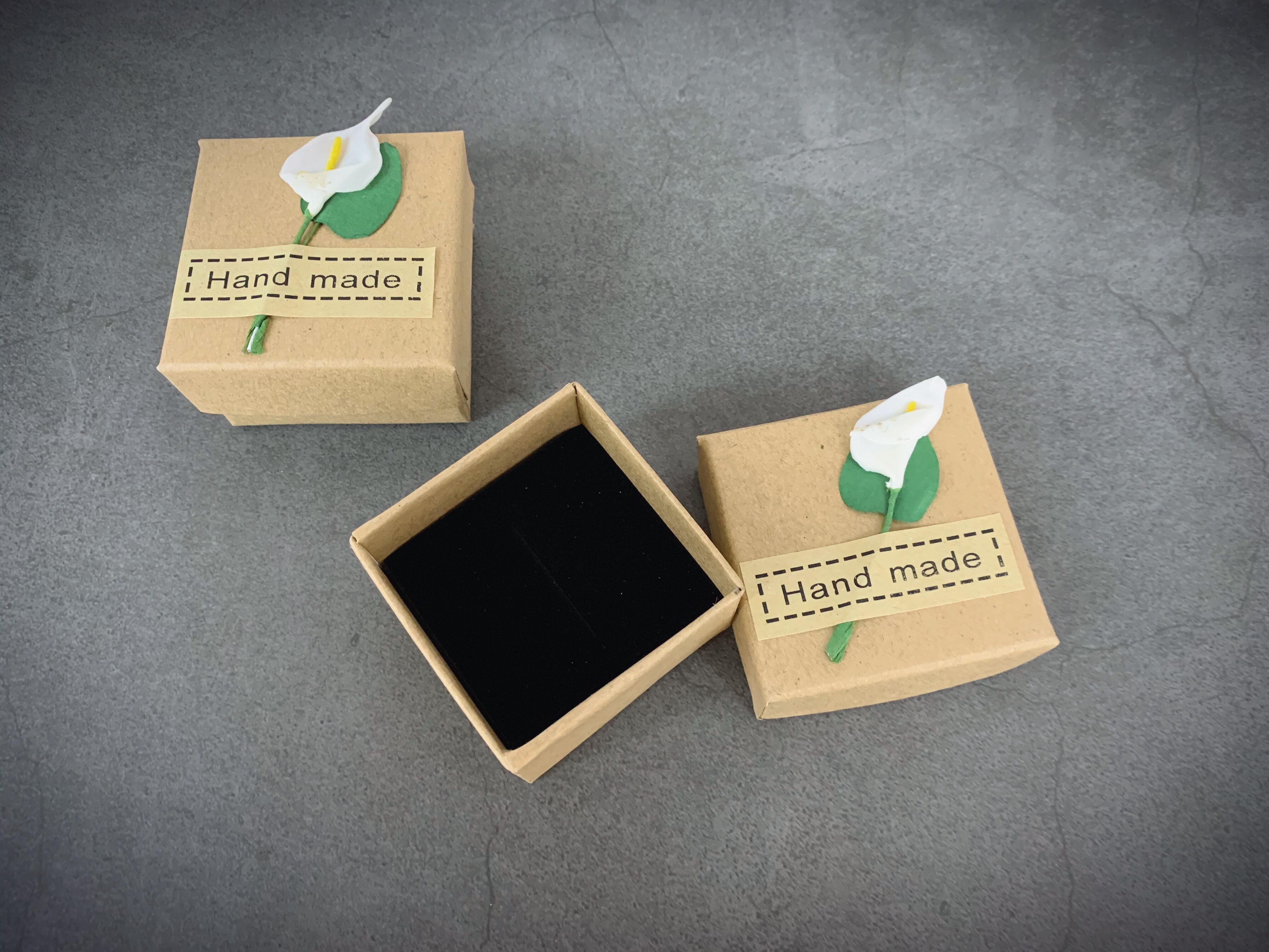 Classic kraft paper horseshoe decoration packaging box fashion ring box high-end necklace box delicate stud box 
