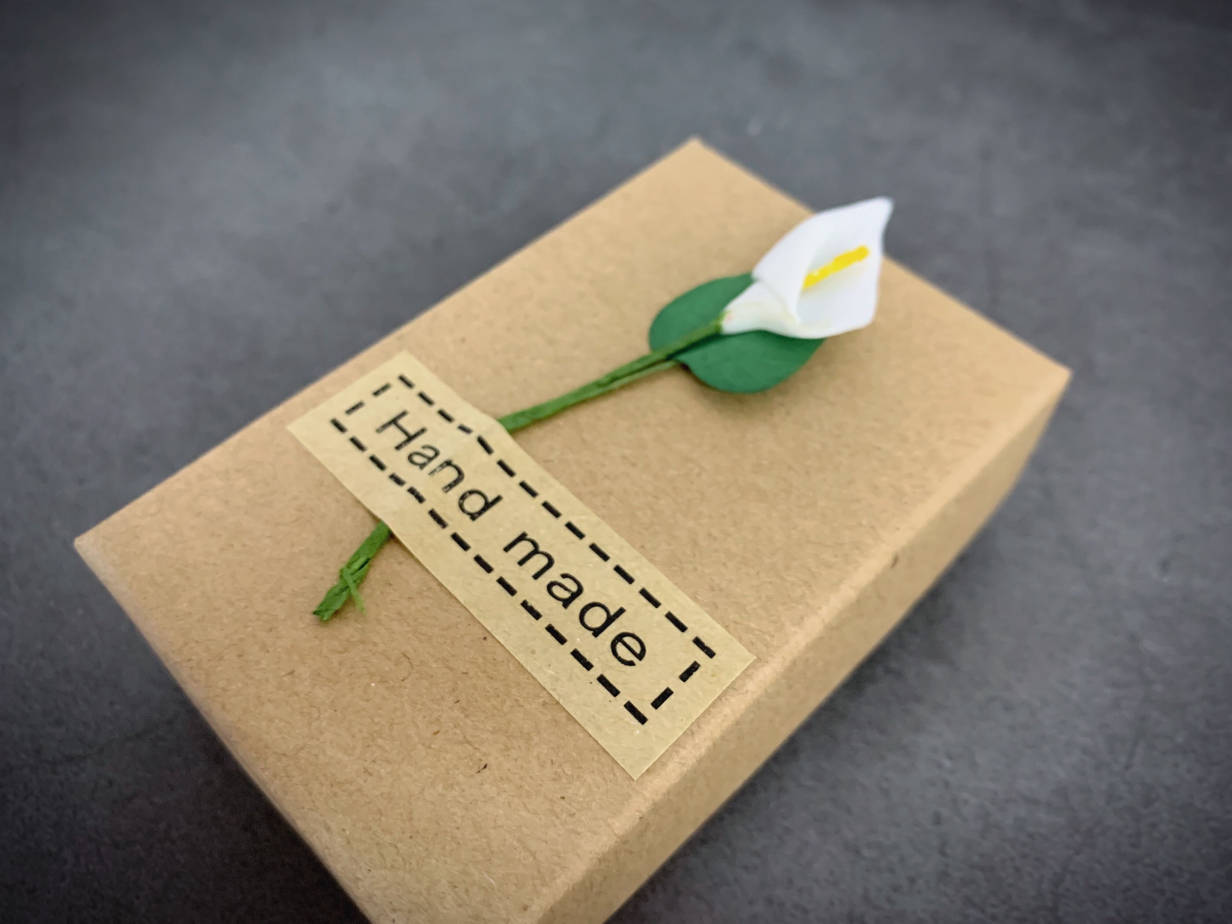 Classic kraft paper horseshoe decoration packaging box fashion ring box high-end necklace box delicate stud box 