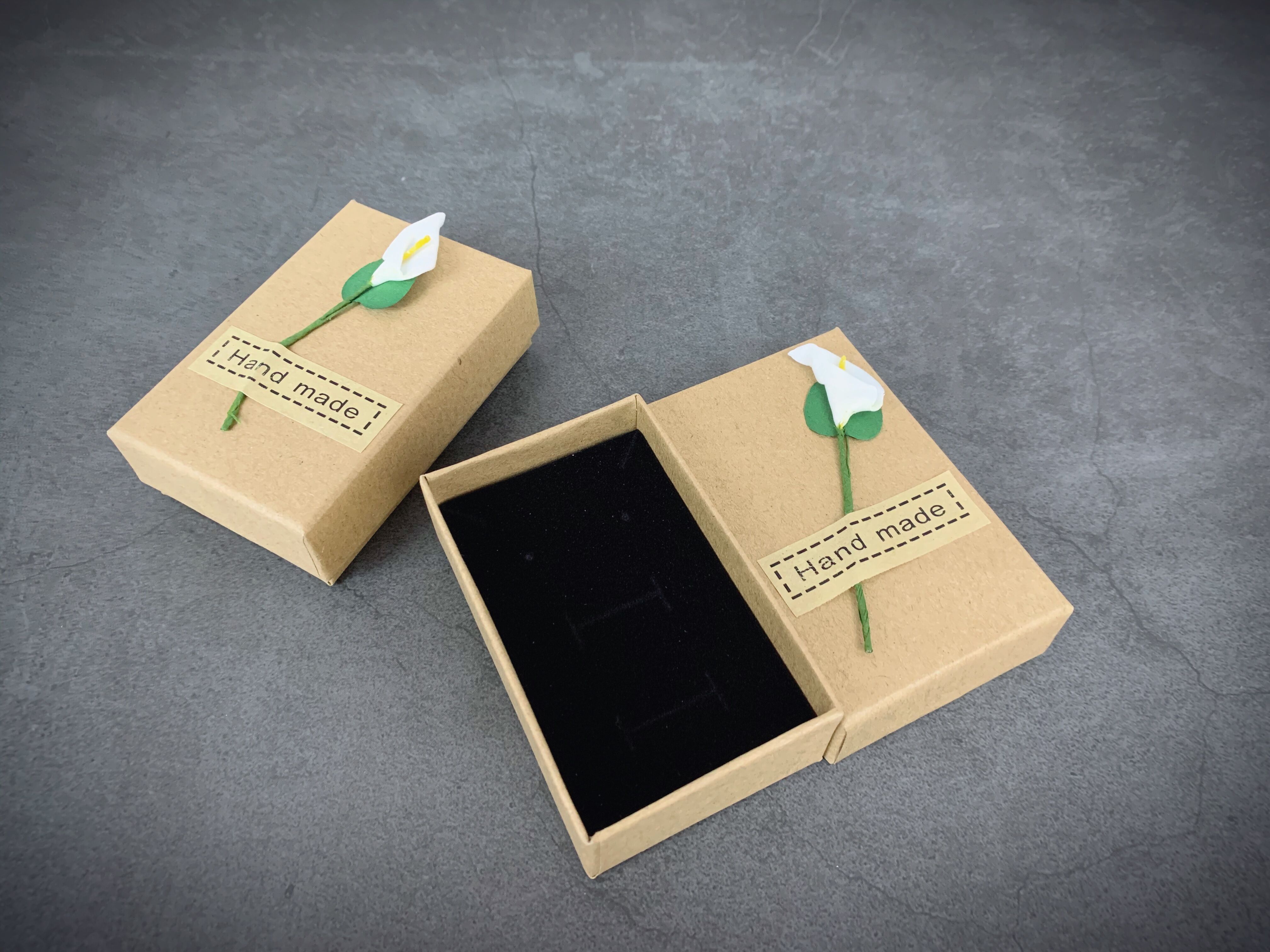 Classic kraft paper horseshoe decoration packaging box fashion ring box high-end necklace box delicate stud box 