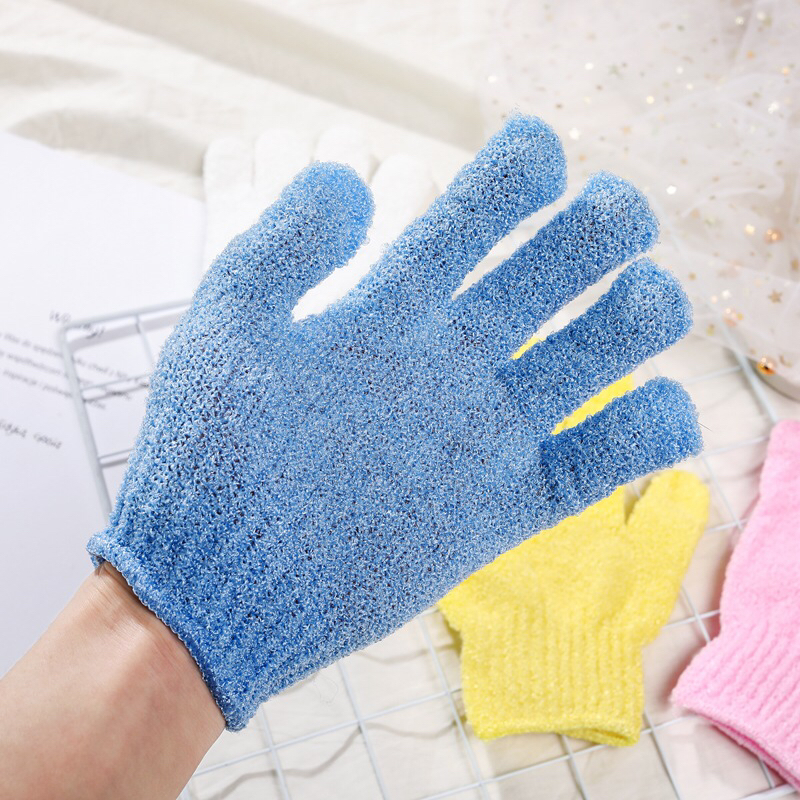 Creative scrub gloves are powerful double-sided exfoliators