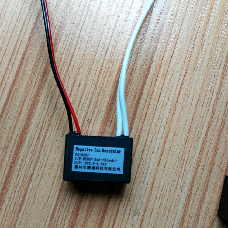 5V Anion Generator Small Particle Removal of Smoke and Dust Formaldehyde Removal 27.5.15.18